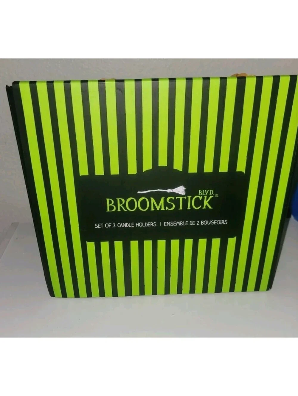 BROOMSTICK BLVD GREEN WITCH HANDS W/ RINGS & BRACELET RED NAILS 2 CANDLE HOLDERS